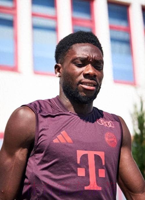 阿斯:皇马推进免签戴维斯的计划 明年1月就可签约 阿斯:皇马推进免签戴维斯的计划 明年1月就可签约